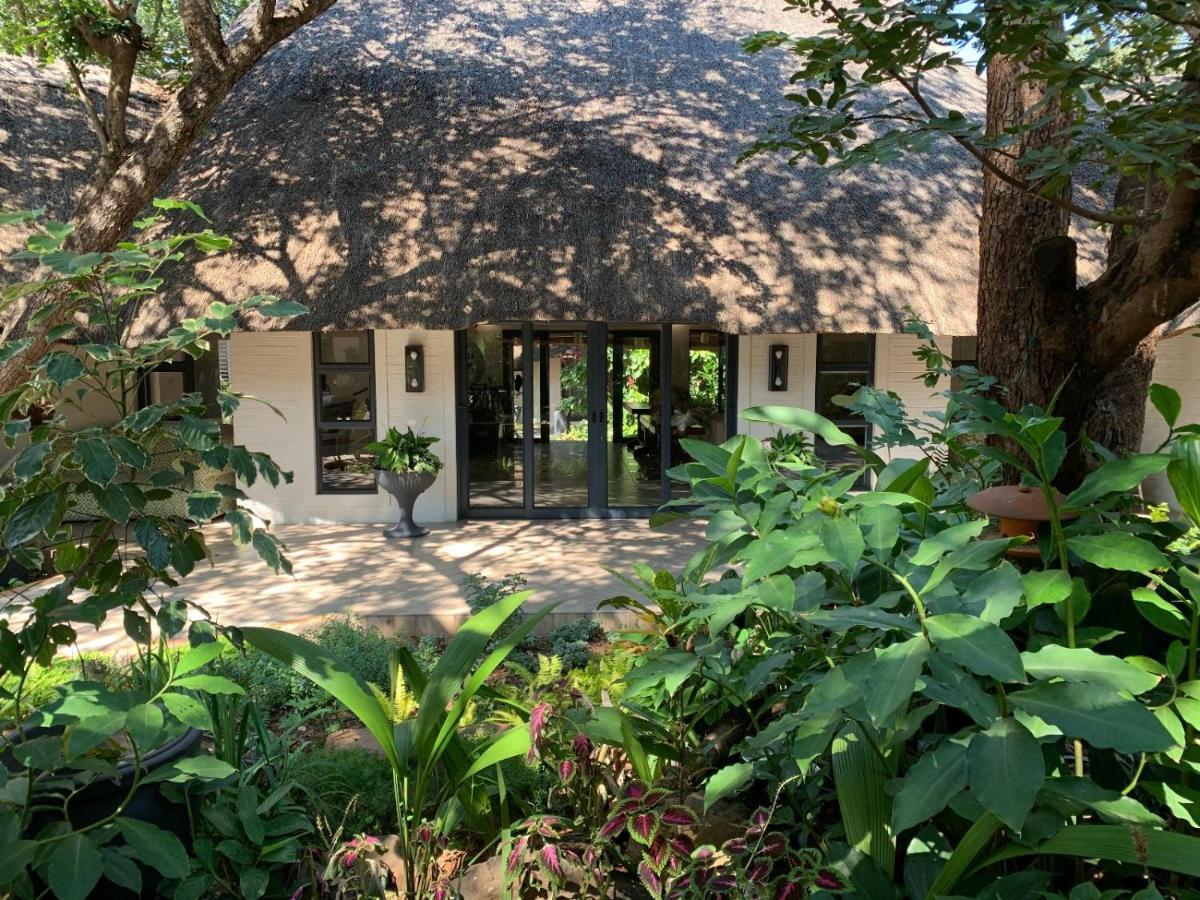 Pamarah Lodge Victoria Falls Esterno foto