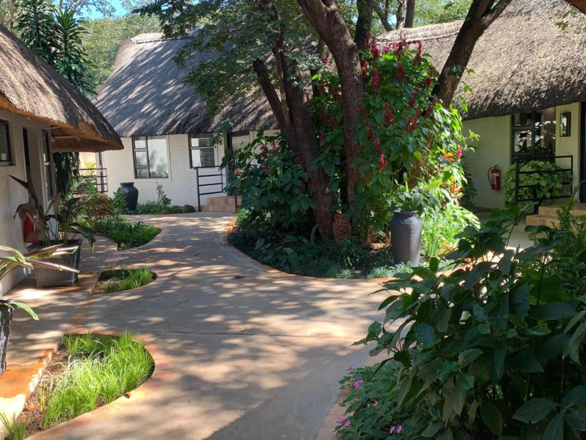 Pamarah Lodge Victoria Falls Esterno foto